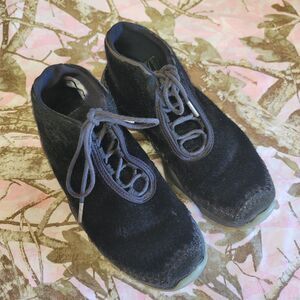 Air Jordan Future Black Night Maroon Furry Sneakers Womens Size 6